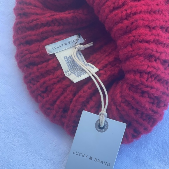 Lucky Brand Red Beanie (NWT) - Picture 3 of 3